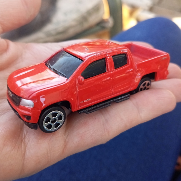 Maisto Emergency Vehicles Toy Die cast Cars Trucks Helicopters Bundle - Picture 9 of 15